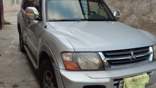 Mitsubishi Pajero, Бензин, 2001