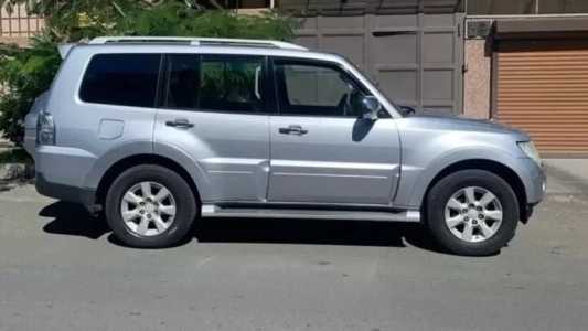 Mitsubishi Pajero, Бензин, 2008