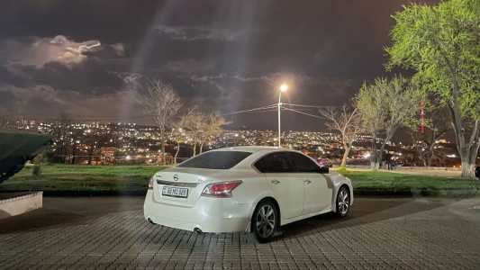 Nissan Altima, Бензин, 2014