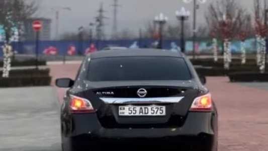 Nissan Altima, Бензин, 2015