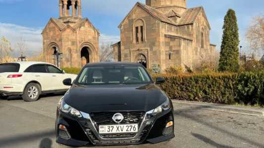 Nissan Altima, Бензин, 2019