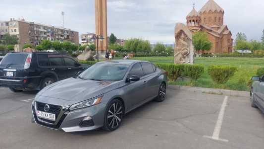 Nissan Altima, Бензин, 2019