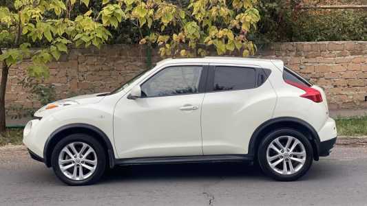 Nissan Juke, Бензин, 2011