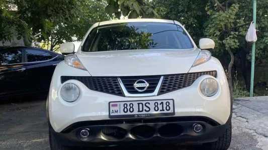 Nissan Juke, Бензин, 2011