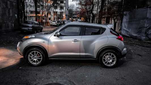 Nissan Juke, Бензин, 2011