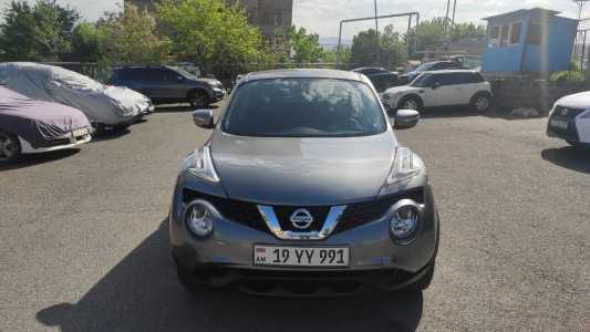 Nissan Juke, Бензин, 2017