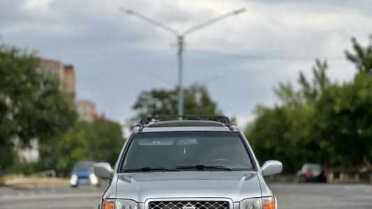 Nissan Pathfinder, Бензин, 2000