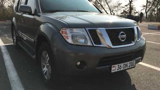 Nissan Pathfinder, Бензин, 2007