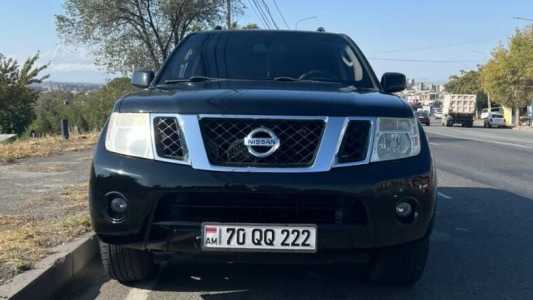 Nissan Pathfinder, Бензин, 2011