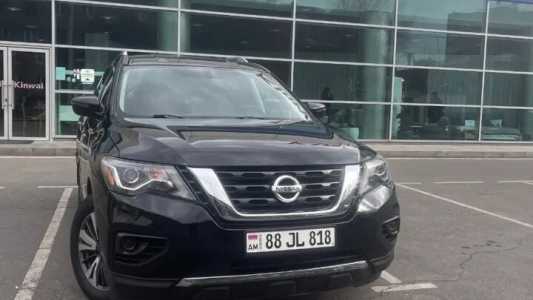 Nissan Pathfinder, Бензин, 2017