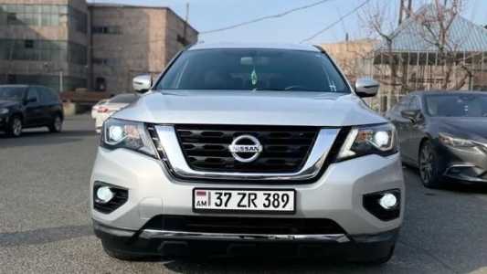 Nissan Pathfinder, Бензин, 2018