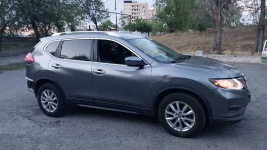 Nissan Rogue, Бензин, 2017