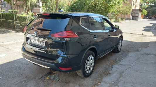 Nissan Rogue, Бензин, 2017