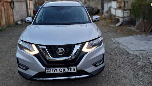 Nissan Rogue, Бензин, 2017