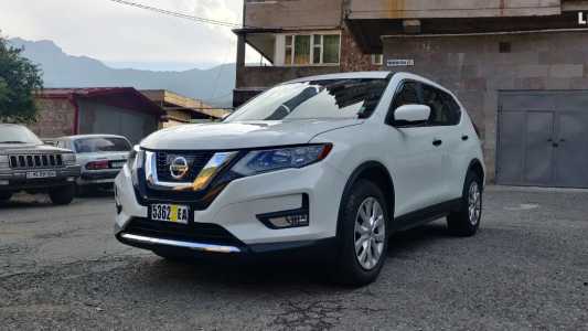 Nissan Rogue, Бензин, 2017