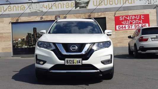 Nissan Rogue, Бензин, 2017