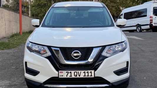 Nissan Rogue, Бензин, 2017