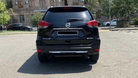 Nissan Rogue, Бензин, 2017