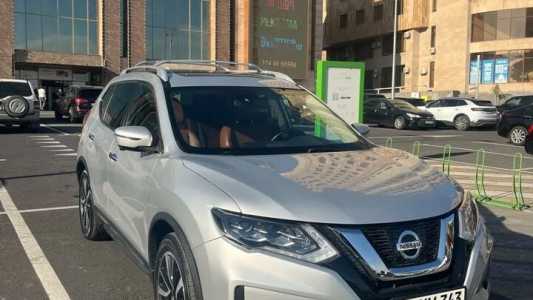 Nissan Rogue, Бензин, 2017