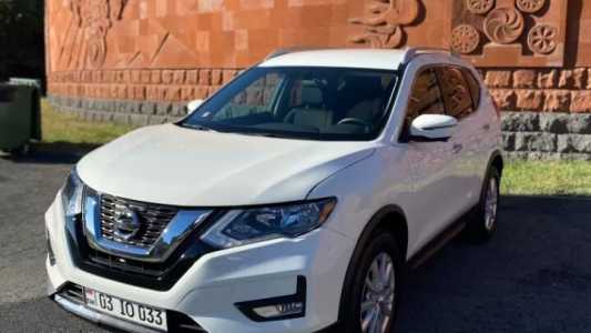 Nissan Rogue, Бензин, 2017