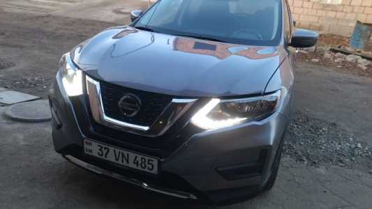 Nissan Rogue, Бензин, 2017