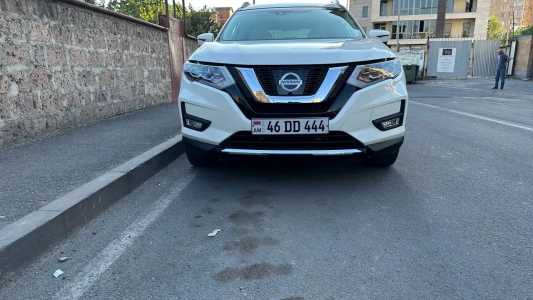 Nissan Rogue, Бензин, 2017