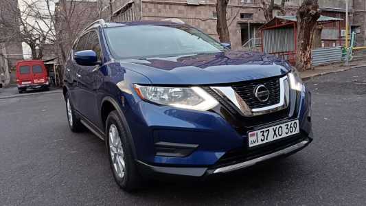 Nissan Rogue, Бензин, 2017