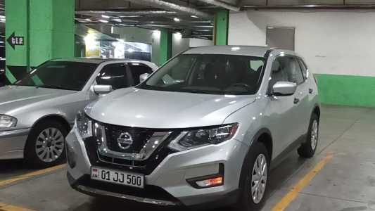 Nissan Rogue, Бензин, 2018