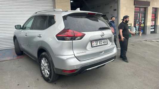 Nissan Rogue, Бензин, 2018