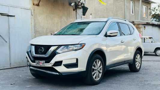 Nissan Rogue, Бензин, 2018