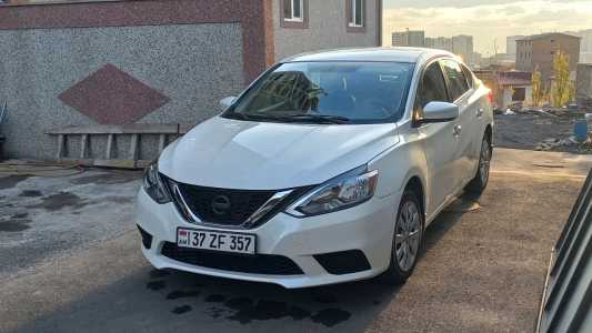 Nissan Sentra, Бензин, 2017