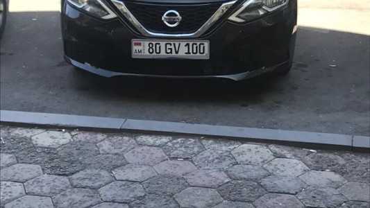 Nissan Sentra, Бензин, 2018