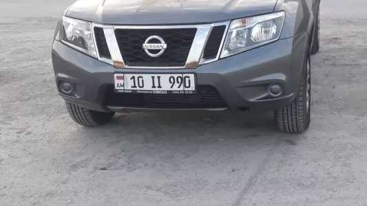 Nissan Terrano, Бензин, 2018