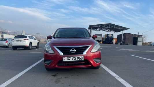 Nissan Versa, Бензин, 2017