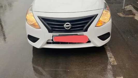 Nissan Versa, Бензин, 2018