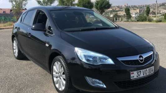 Opel Astra, Бензин, 2011