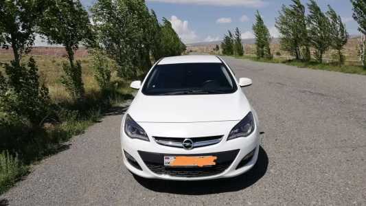 Opel Astra, Бензин, 2013