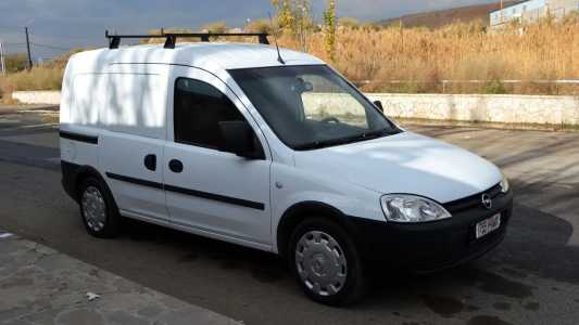 Opel Combo, Бензин, 2009