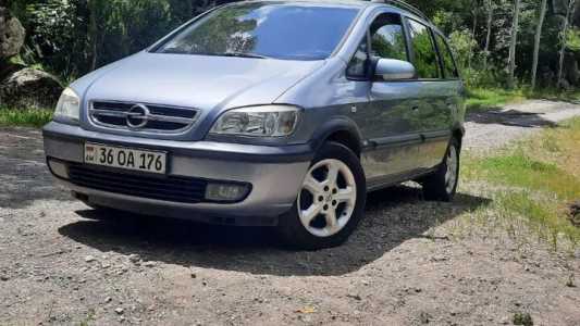 Opel Zafira, Бензин, 2003