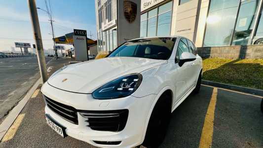 Porsche Cayenne, Бензин, 2017