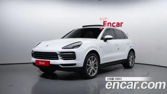 Porsche Cayenne (PO536), 2020