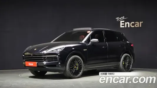 Porsche Cayenne (PO536), 2021