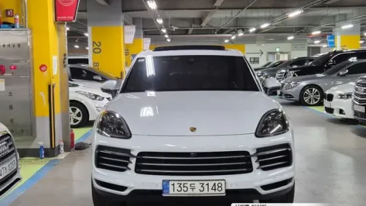 Porsche Cayenne (PO536), 2021