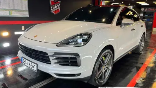 Porsche Cayenne (PO536), 2022