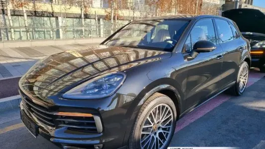 Porsche Cayenne (PO536), 2023