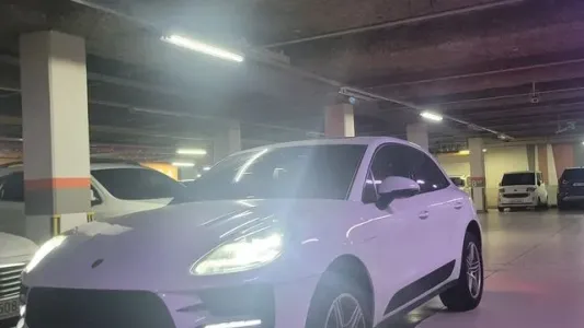 Porsche Macan, 2019