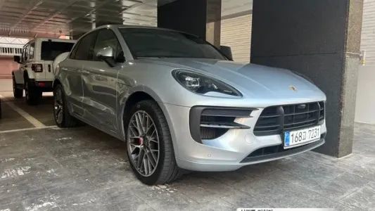 Porsche Macan, 2021