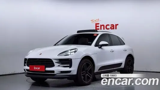 Porsche Macan, 2021