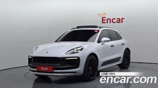 Porsche Macan, 2022