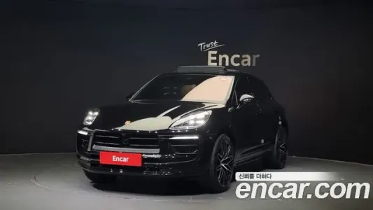 Porsche Macan, 2022